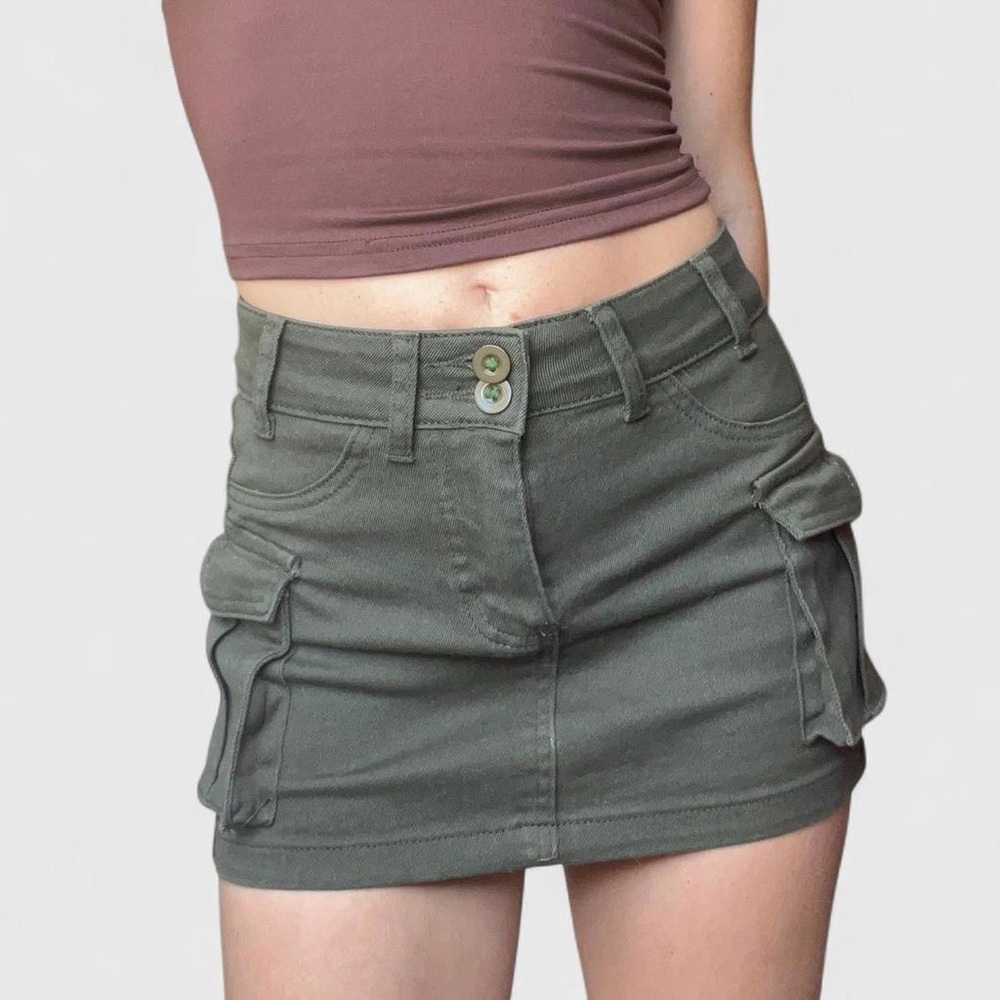 Khaki green cargo skirt